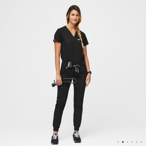 XS black Figs Zamora scrub bottoms